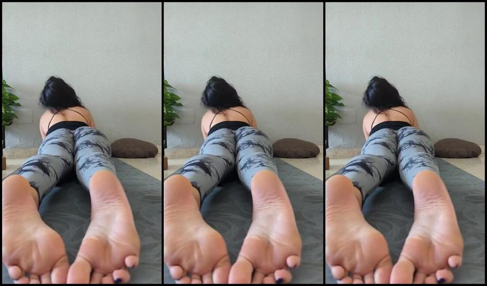 Sunnyxx Nicknamed Sunnyxx Onlyfans Yoga Therapy For Foot Fetish Aversion Role Play Time Come Do Some Yoga With Me And See If You Can