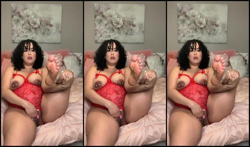 Puerto Rican Nicknamed Puertoricanfeet Onlyfans Little Rabbit Red Lingerie And White Toes