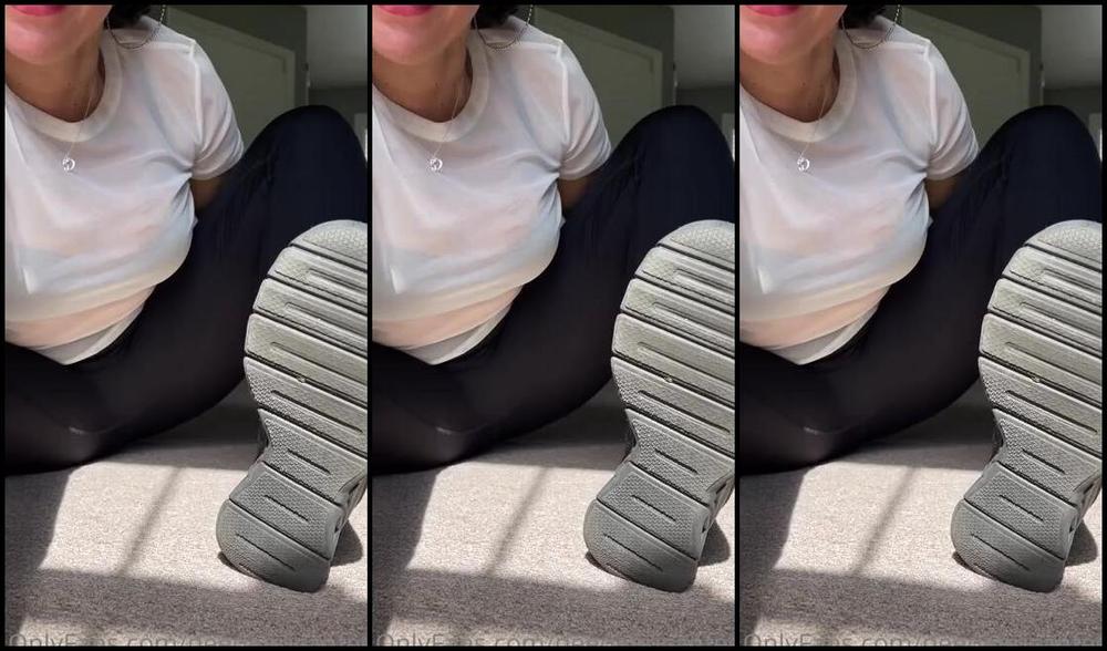 Deedeericanfeet Onlyfans As Requested Stirrups And A Sexy Sneaker Removal