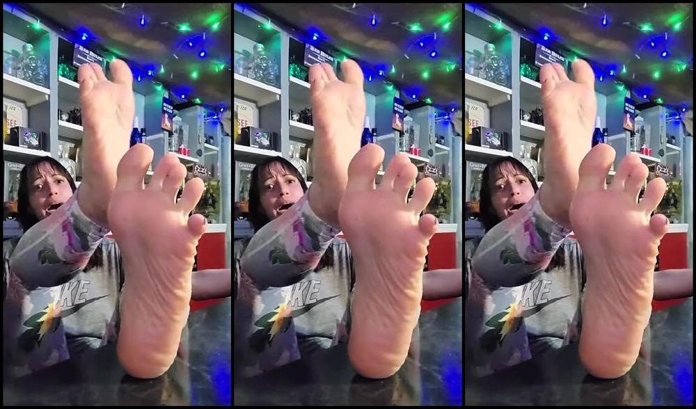 Crystal Paris Nicknamed One Lonely Foot 06 06 2025 Onlyfans Video Randoms From The Week 3474