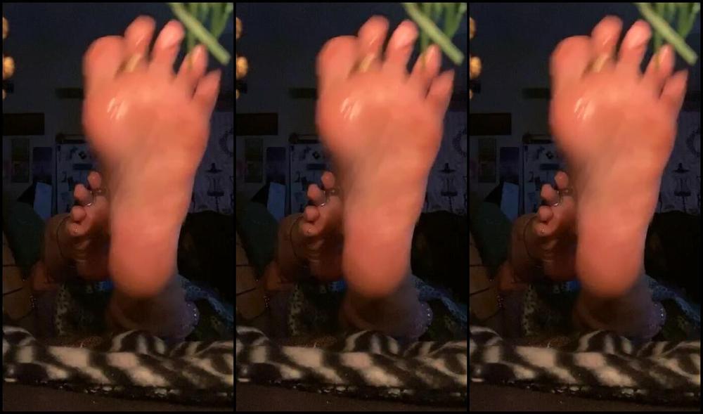 Monkey Solez Courage Watch Her Video Love Celine