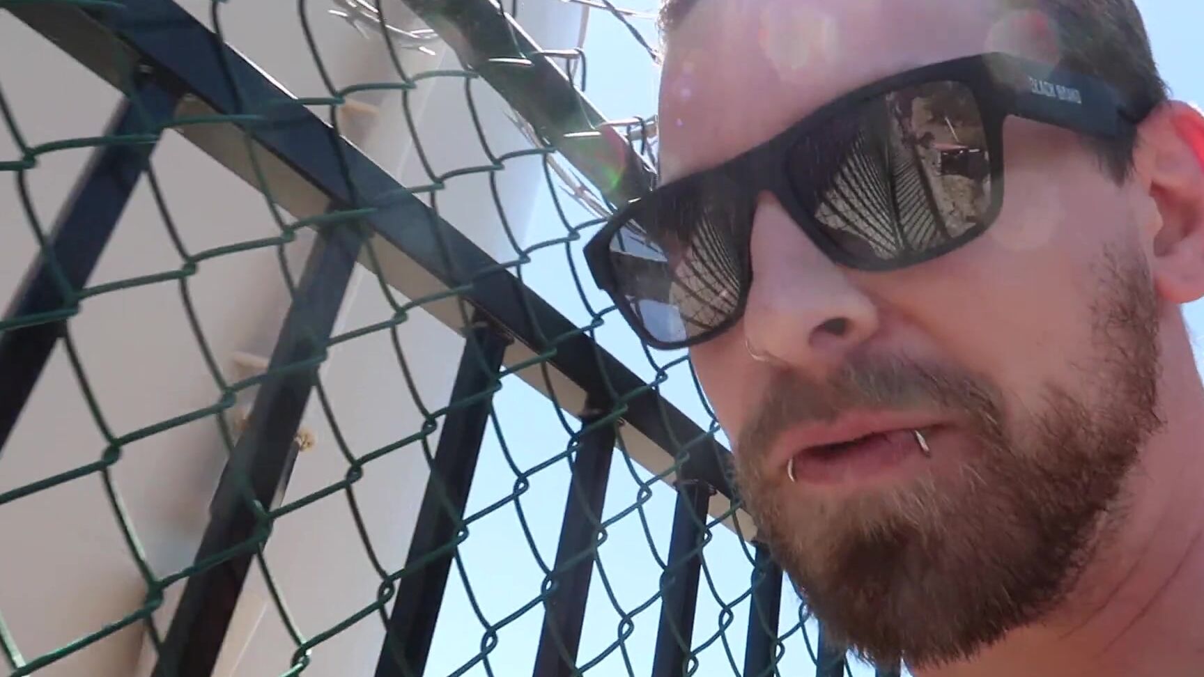 Harlowe Blue VEGAS VACATION Ep1; Failed Public Porn Turns to Sex in Dad's old Bed¡ VLOG PornHubPremium