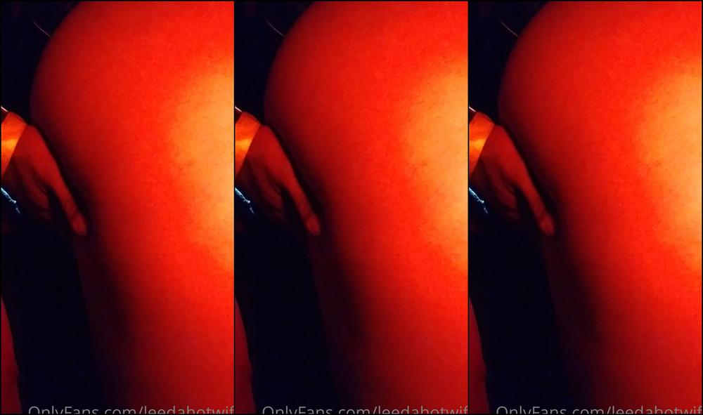 Leedahotwife Grabbed A Random Dick At The Sex Club