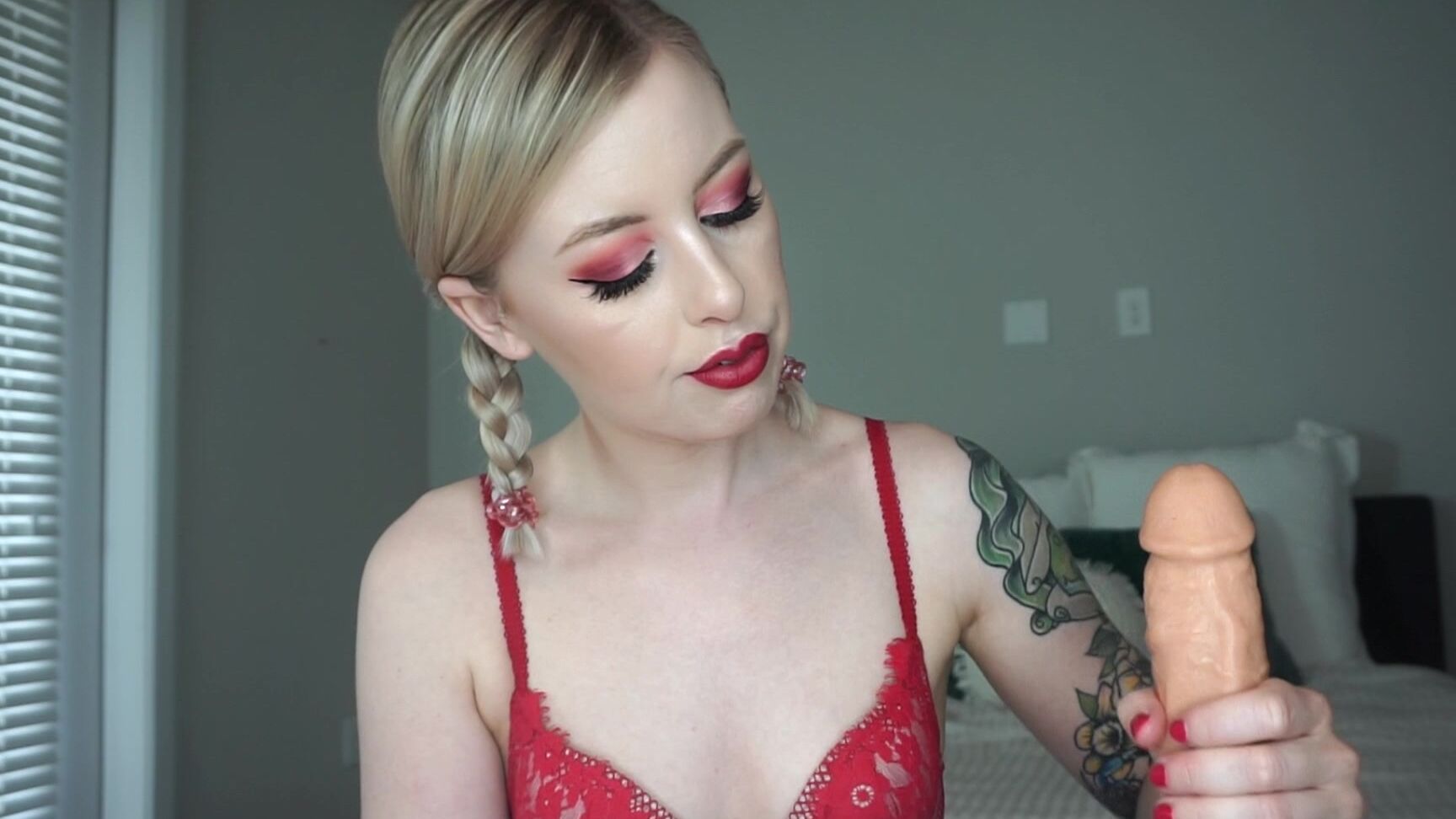 Mystie Mae Making You Cum In Minutes Id