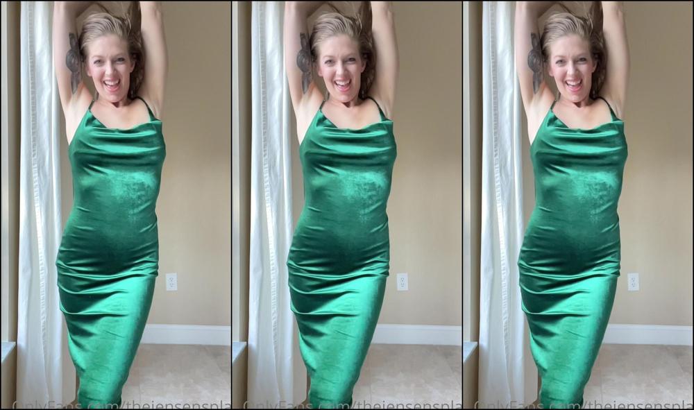 Thejensensplay A Cute Little Strip Tease In My Favorite Green Dress