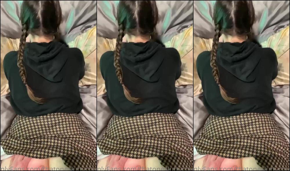 thatonesluttycouple-12-08-2021-2191170136-open-for-business