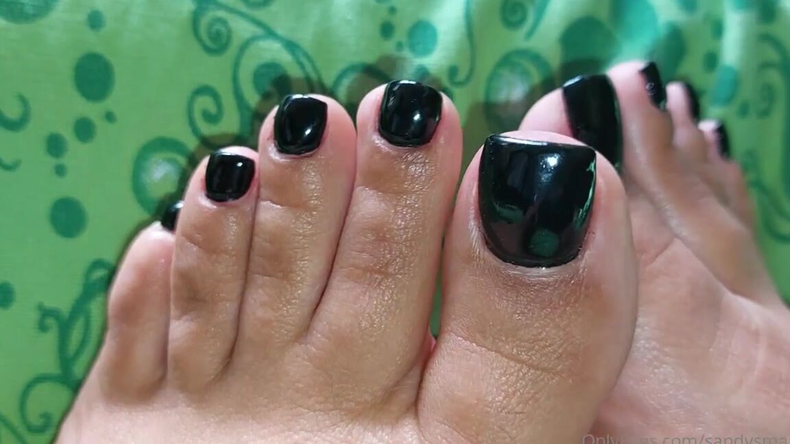 Mica Sandy Nicknamed Sandysmallfeet Onlyfans Prefect Length Black Shine My Toes Are Just Perfect For Big Load Of Cum Ruin