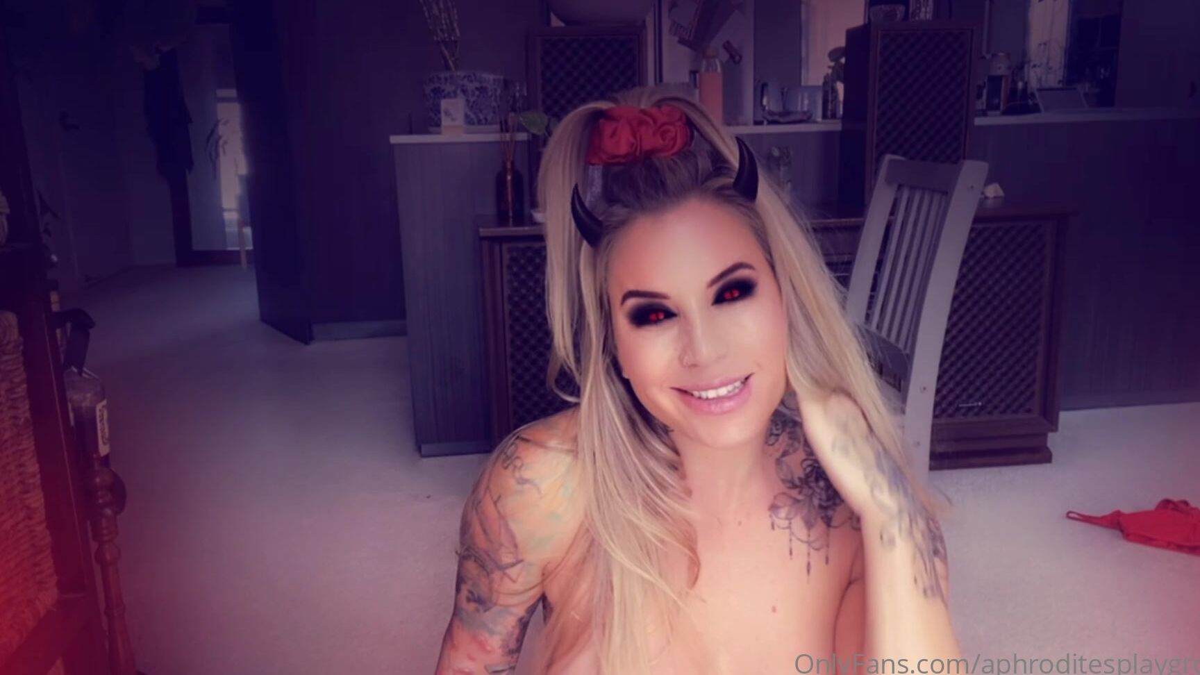 aphroditesplayground-30-10-2021-2258844158-happy-halloween-i-hope-you-get-your-freak-on-want-more-clips-like-this