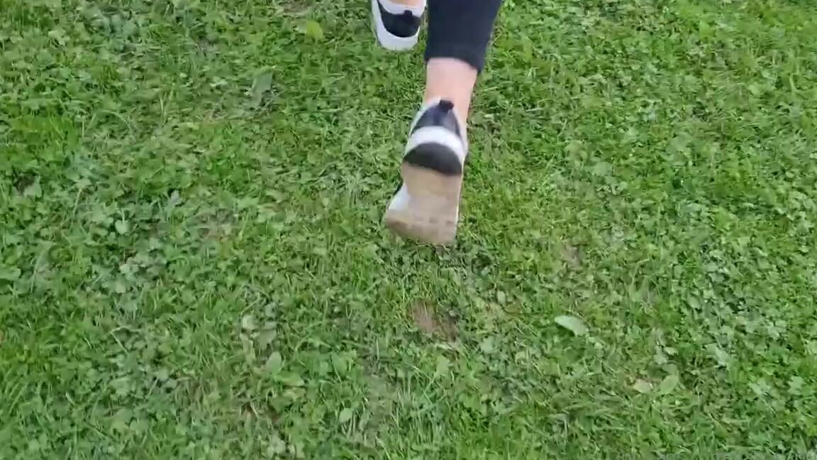 Kats Worn Heels Nicknamed Katswornheels Onlyfans When You Are Out For A Country Walk In Your White Gym Trainers And Think Fuck