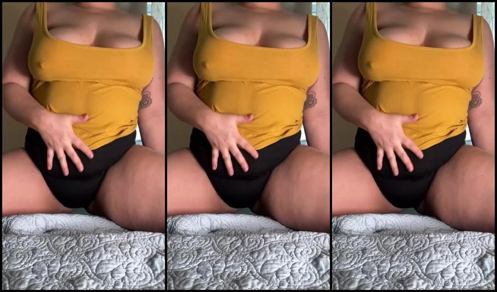 Celia Nicknamed Ceelcee Onlyfans Showing Off My Big Tits And Thick Ass Aren T These Shorts Adorable W