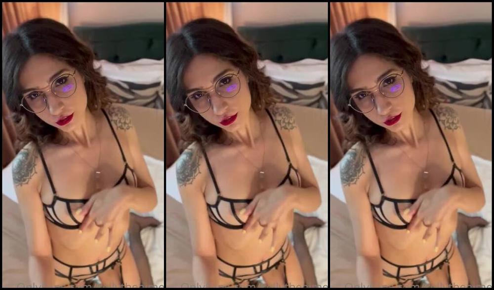 Aimee Kelly Aka Kellytheaimee Onlyfans A Teasy Walkthrough This Sexxy Linjerie