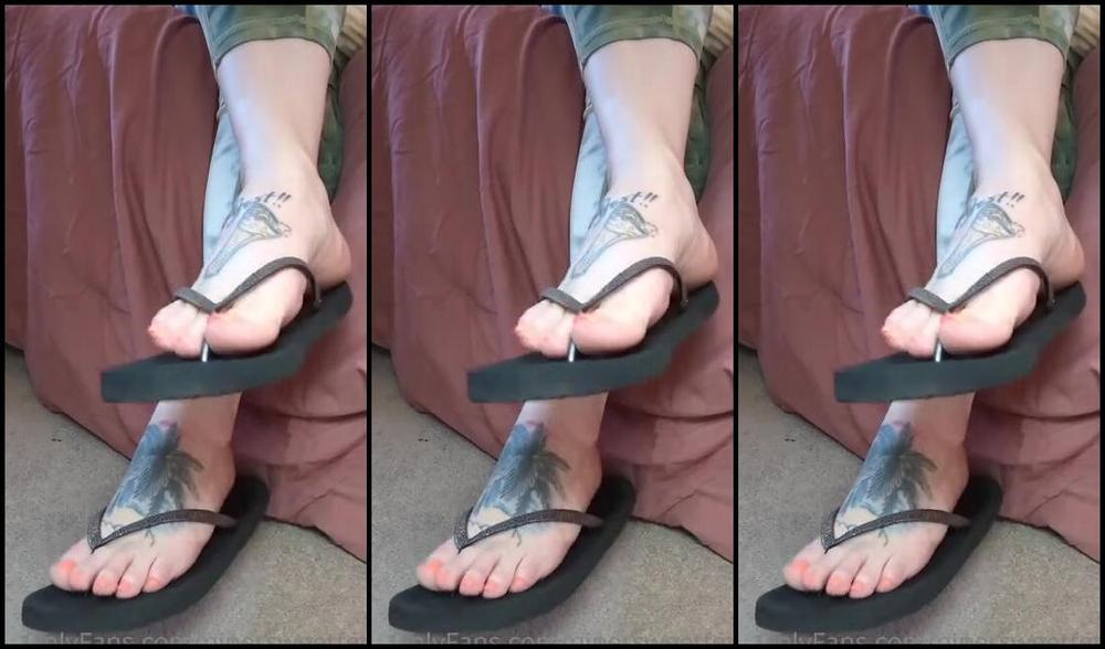 Pipersweetfeet Onlyfans My Boyfriends Best Friend Joe Is Eye Fucking My Feet He May Or May Not Come Over Later