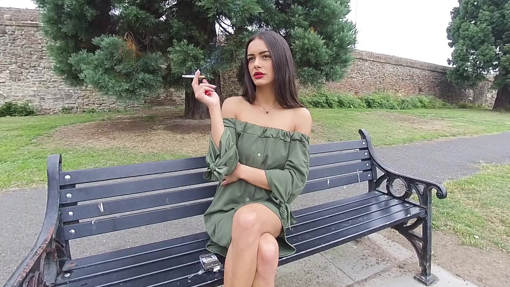 Jimmydraws Kim Model Park Bench