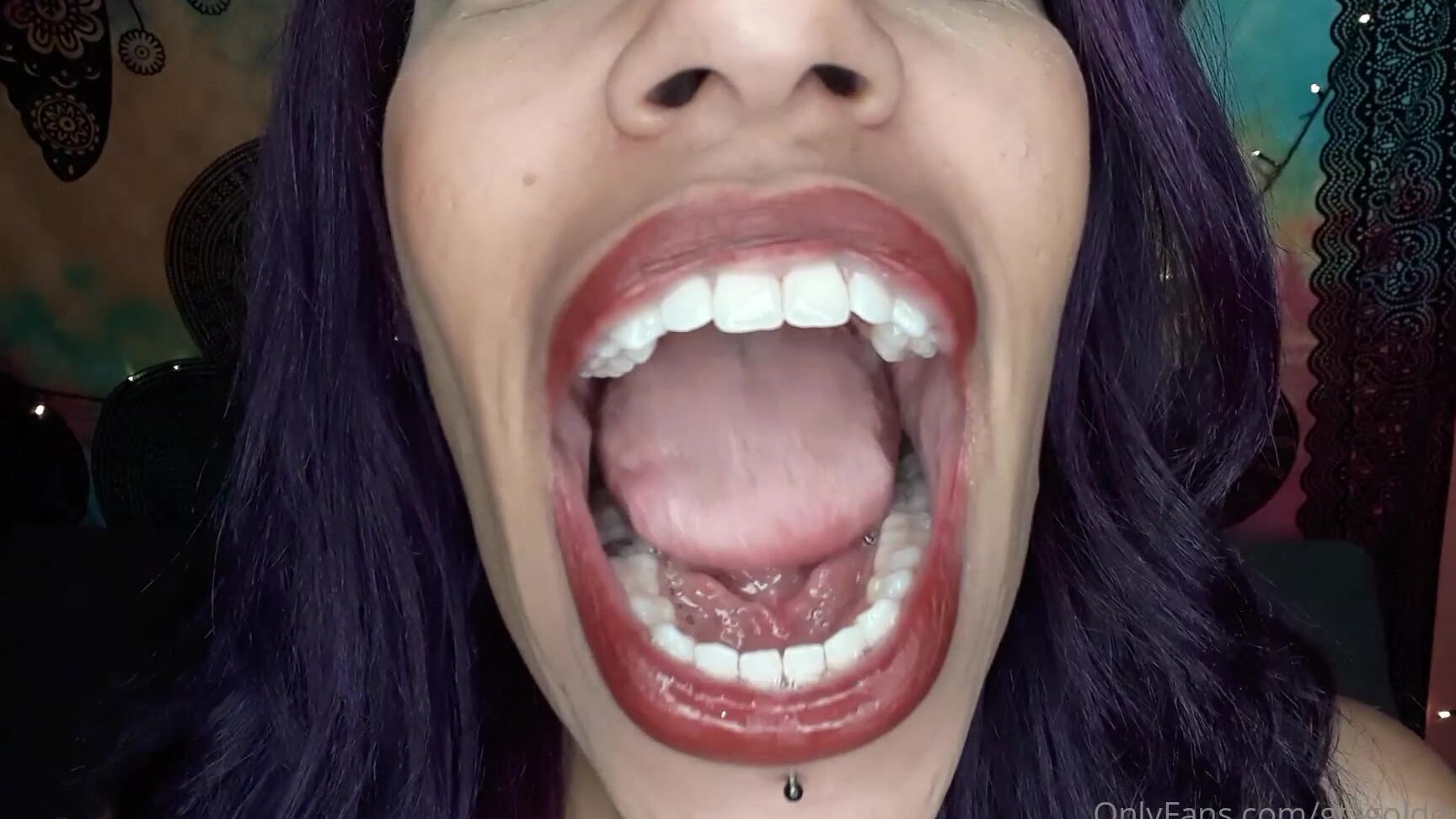 Gtsgoldenlace Explore My Mouth With Your Dick I Open Up Wide For You And Give You Amazing Views Of My T