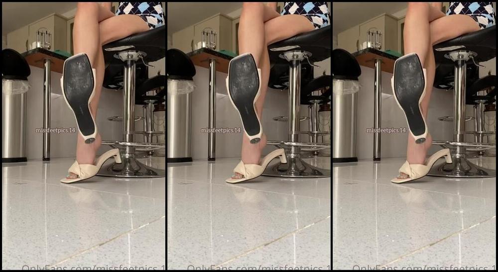 Alia Lizza Nicknamed Missfeetpics14 Onlyfans Hope You Like The New Colour I Definitely Think This Colour Is In My Top 3