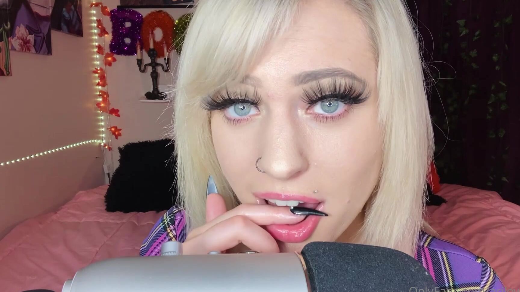 Arilove Slow To Fast Finger Sucking W Drool Asmr Full Xxx Version