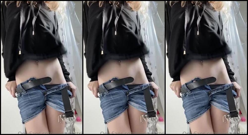 Astrid Mae Nicknamed Sadgirlastrid Onlyfans I Love The Way My Skin Looks In This Light I2S