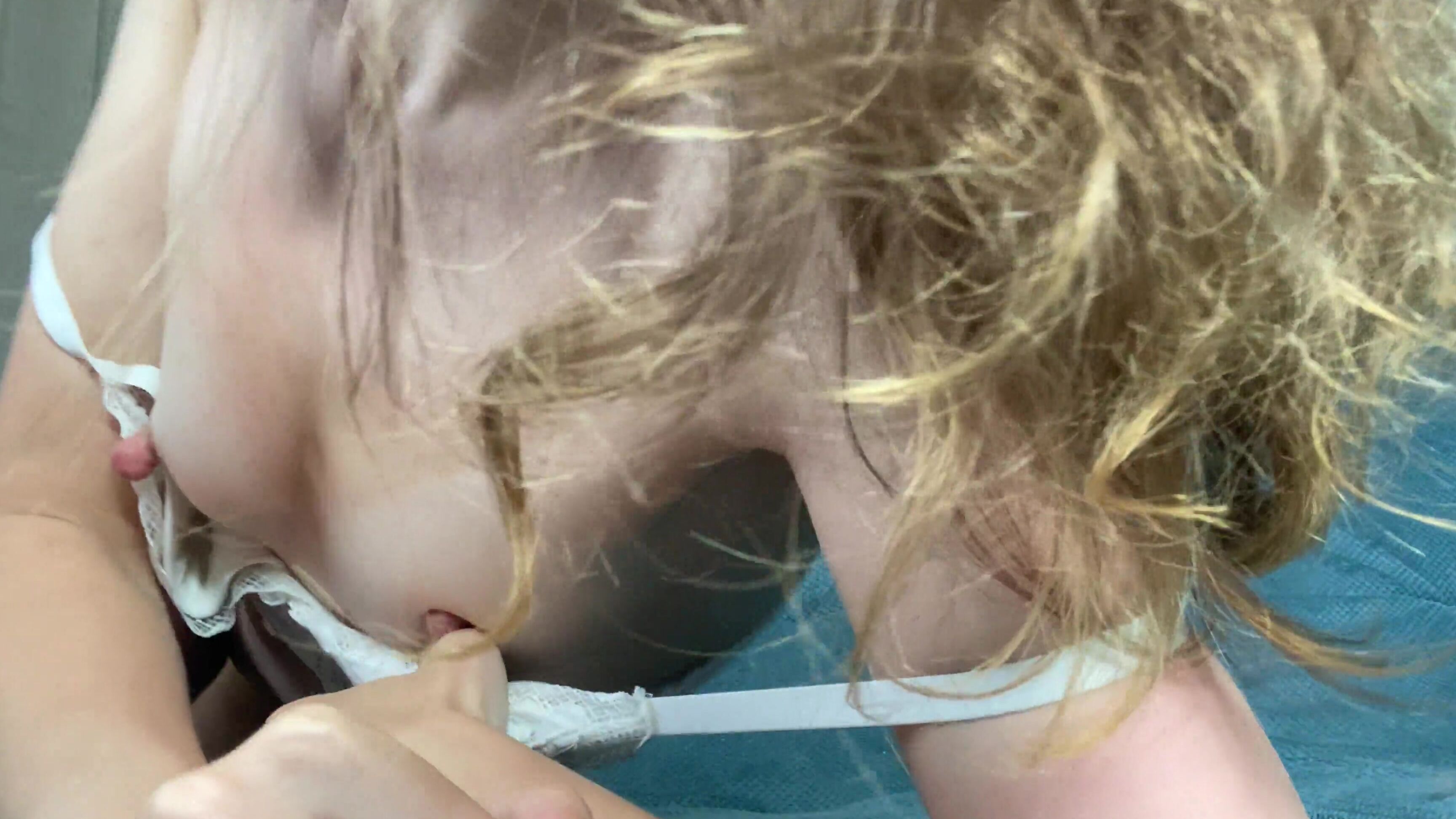 SexyMissMe Поклоняйся ее горячей заднице и кончаю с волосатой богиней x xhamster