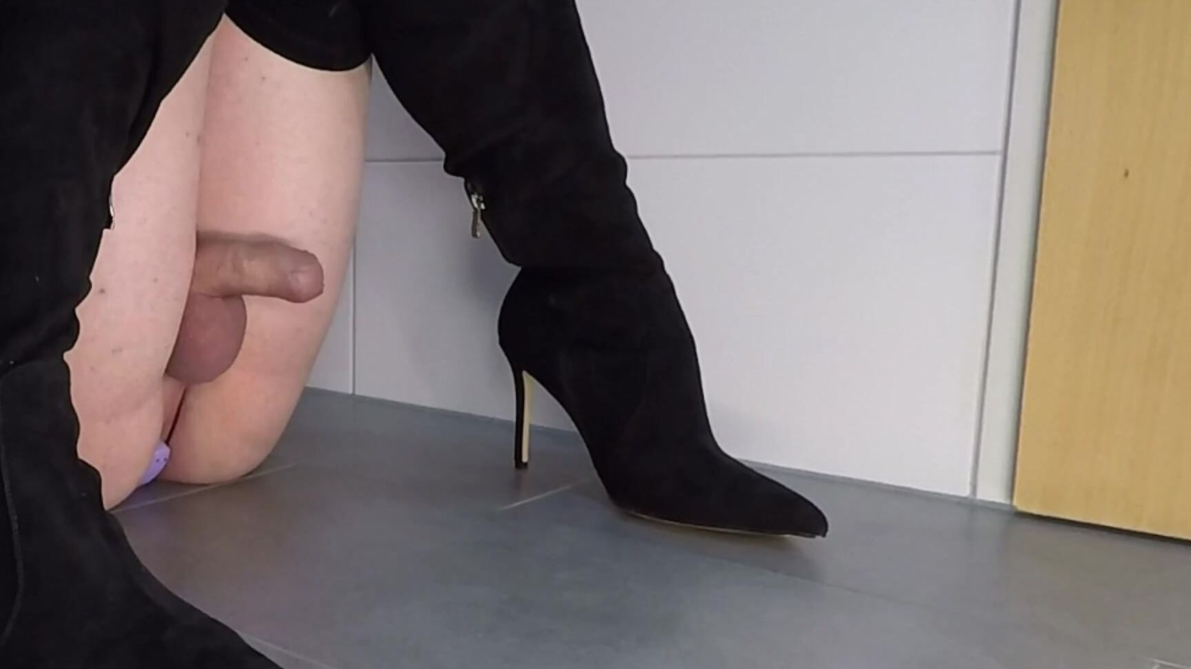 "Lucas Nathan King" Hands Free Cum, Hands Free Orgasm, Prostate Milking, Prostate Orgasm, Shemales, Shemales Cumming, Transgender, Beautiful Ladyboy, Huge Cumshot, High Heels, Knee High Socks, Vibrator Orgasm, Big Ass Anal, Big Dick, Huge Cock, Leg S