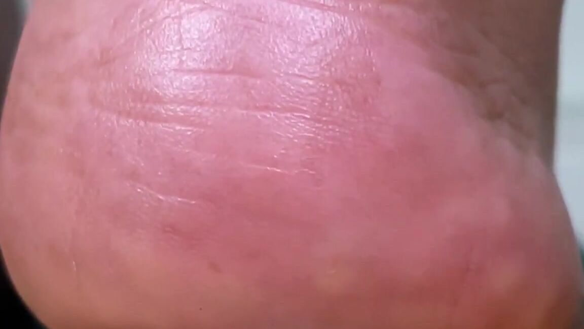 Feet, Giantess, Pedicures, Ebony Foot Fetish, Dangling ebony giantess dangles glides ManyVids