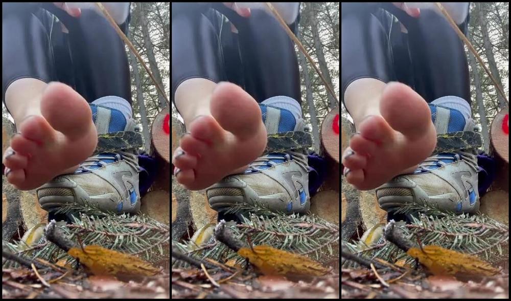 Queenfeetred Nicknamed Queenfeetred 12 27 2024 Onlyfans Video Stinky Socks After Do Skate 7Igz