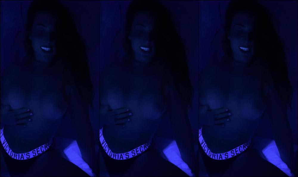 myersquats-10-01-2020-122991862-hope-you-guys-enjoy-just-letting-you-know-i-have-tons-of-content-that-i-m-posting-tomor