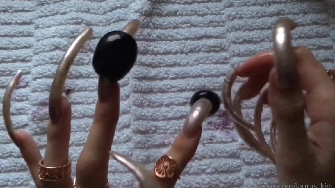 Lalalaura Nicknamed Lauras Kingdom 11 03 2024 Onlyfans Video Christina Grape Claw 1