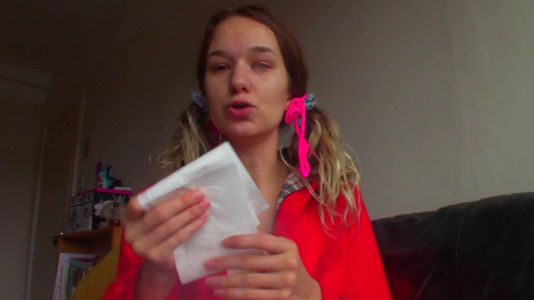 "Goddess Vanessa" face fetish, nose blowing, nose pinching NOSE Blowing Nostril Showoff manyvids