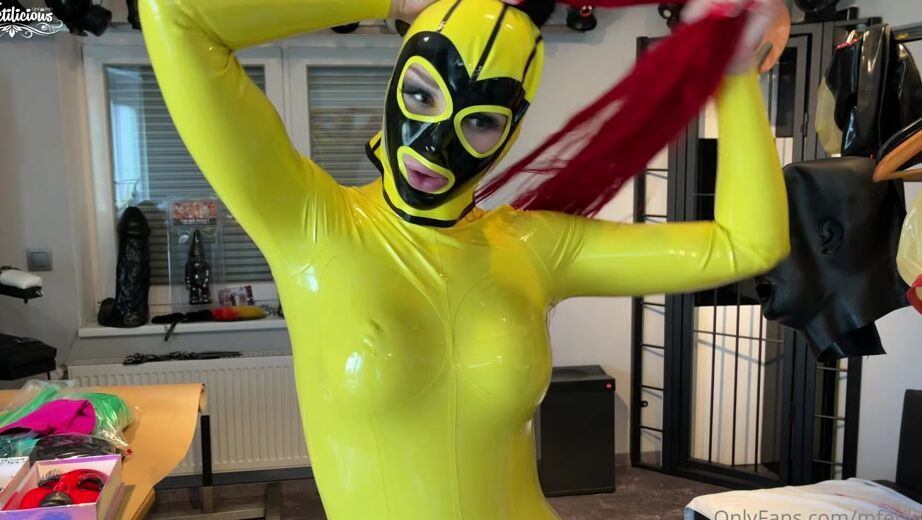 Mfetilicious Here S Another Video Of My Latex Adventures At The Stilecht Mansion The House Of Rubber