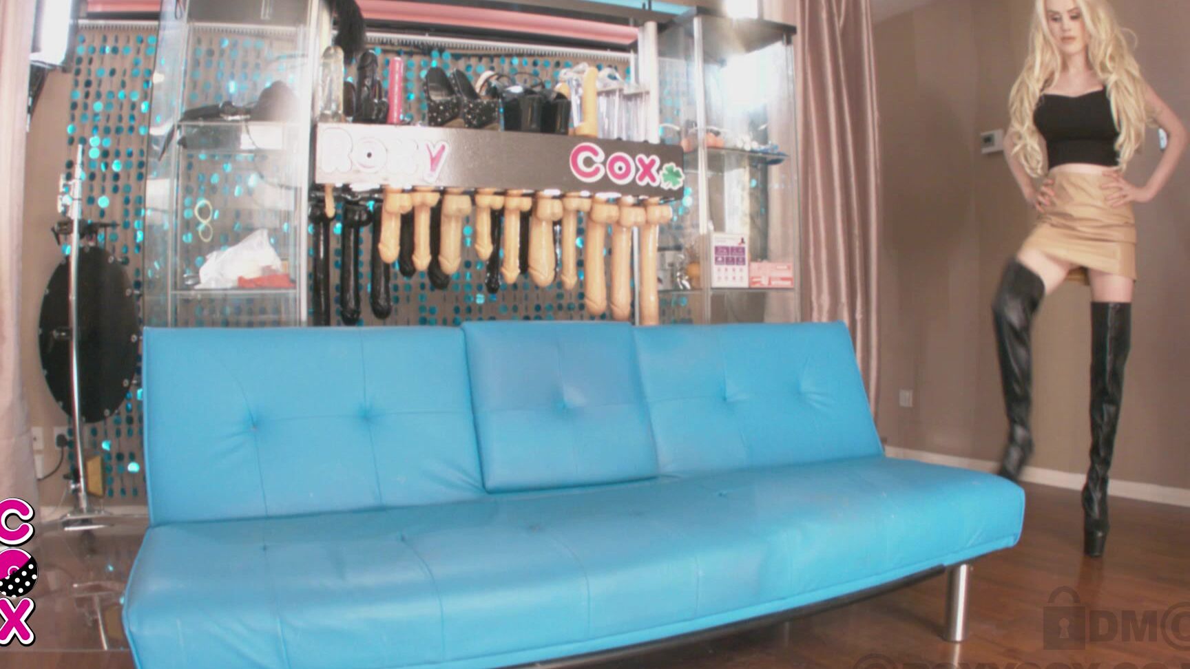 Flashing, Moaning Fetish, Pillow Humping, Upskirt, Voyeur roxy cox flashing humping voyeur ManyVids