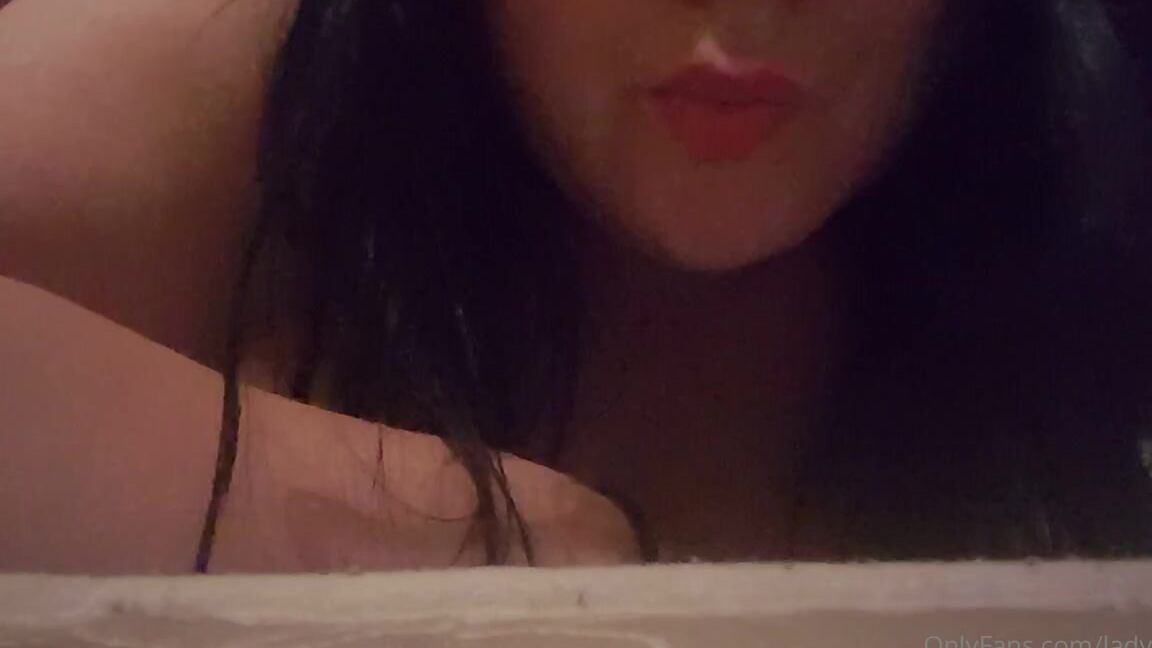 Lady Shayqoscuckoldress Nicknamed Ladyshay 10 05 2020 Onlyfans Video So Much Tasty Spit Wqn