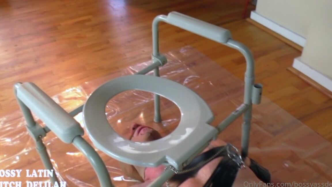 Bossyassdelilah Who S Seen The Full Version Of This Movie Omg Fact It Was Taken Down By Scatshop