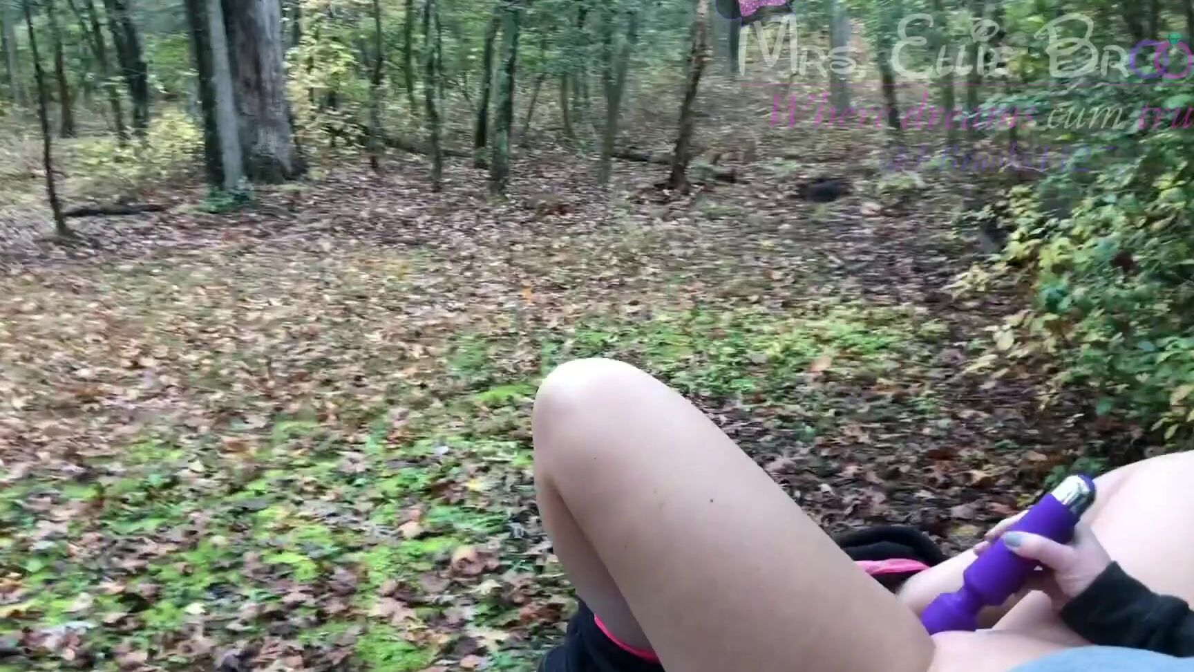 Mrselliebrooks Some Quick Pussy Toy Play Sucking Cock And Doggystyle With A Creampie Finish In My Backy