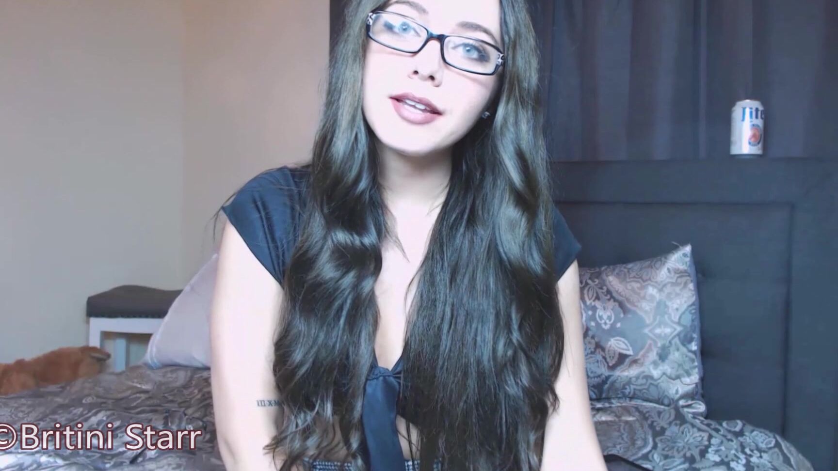 Britini Starr Dominated By Feet