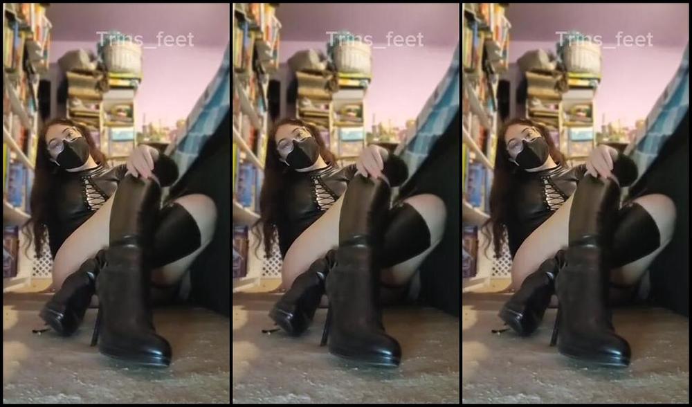 Mistress Trina Nicknamed Trins Feet 08 02 2023 Onlyfans Video I Always Do Love It When I Make You Lick My Shoes