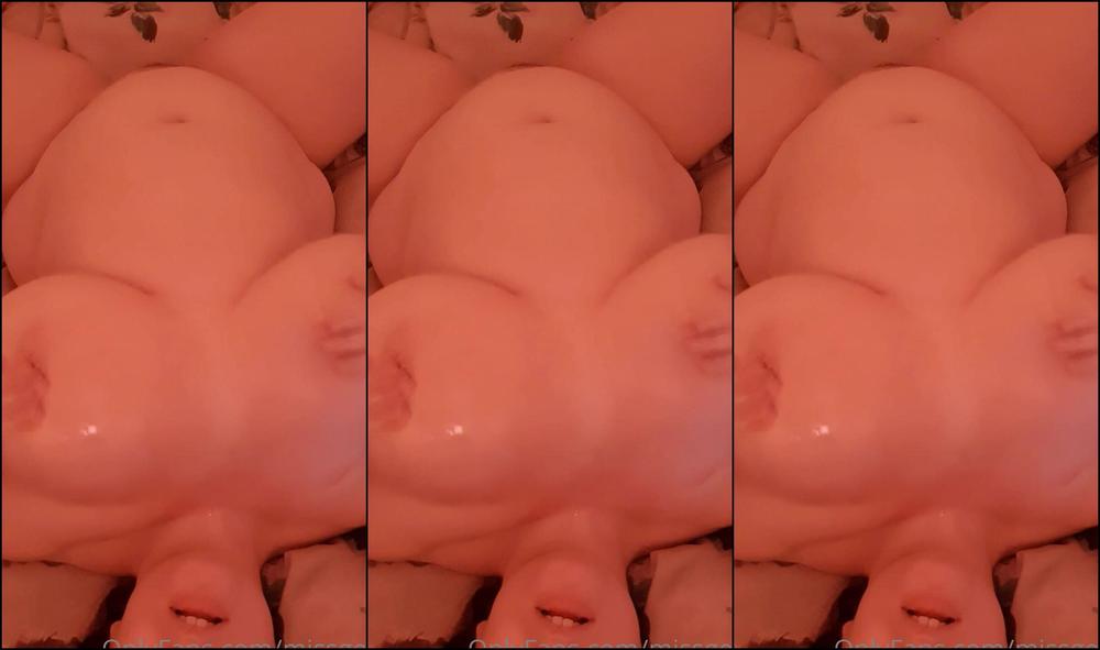 Georginagee 288458034 08 01 2024 I Need Another Pair Of Hands