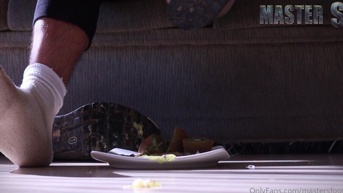 Brfootmodel 787888146 08 28 2020 Stomp On Your Food Masters Cashmaster Superfeet Brazilianfeet Feetfetish Solo Socks Dirtysocks Footslave Slave Licker Sinkysocks Harrypotter