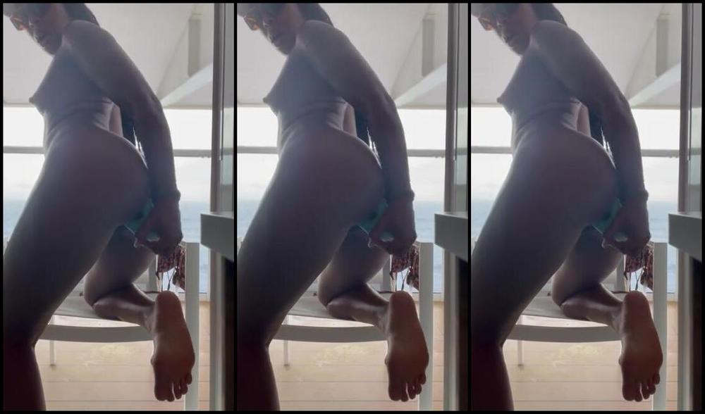 Eva Nicknamed Missevanicole Onlyfans I Have To Keep It Real With You Guys After Seeing All The Hotties On The Beach I Was Horny And