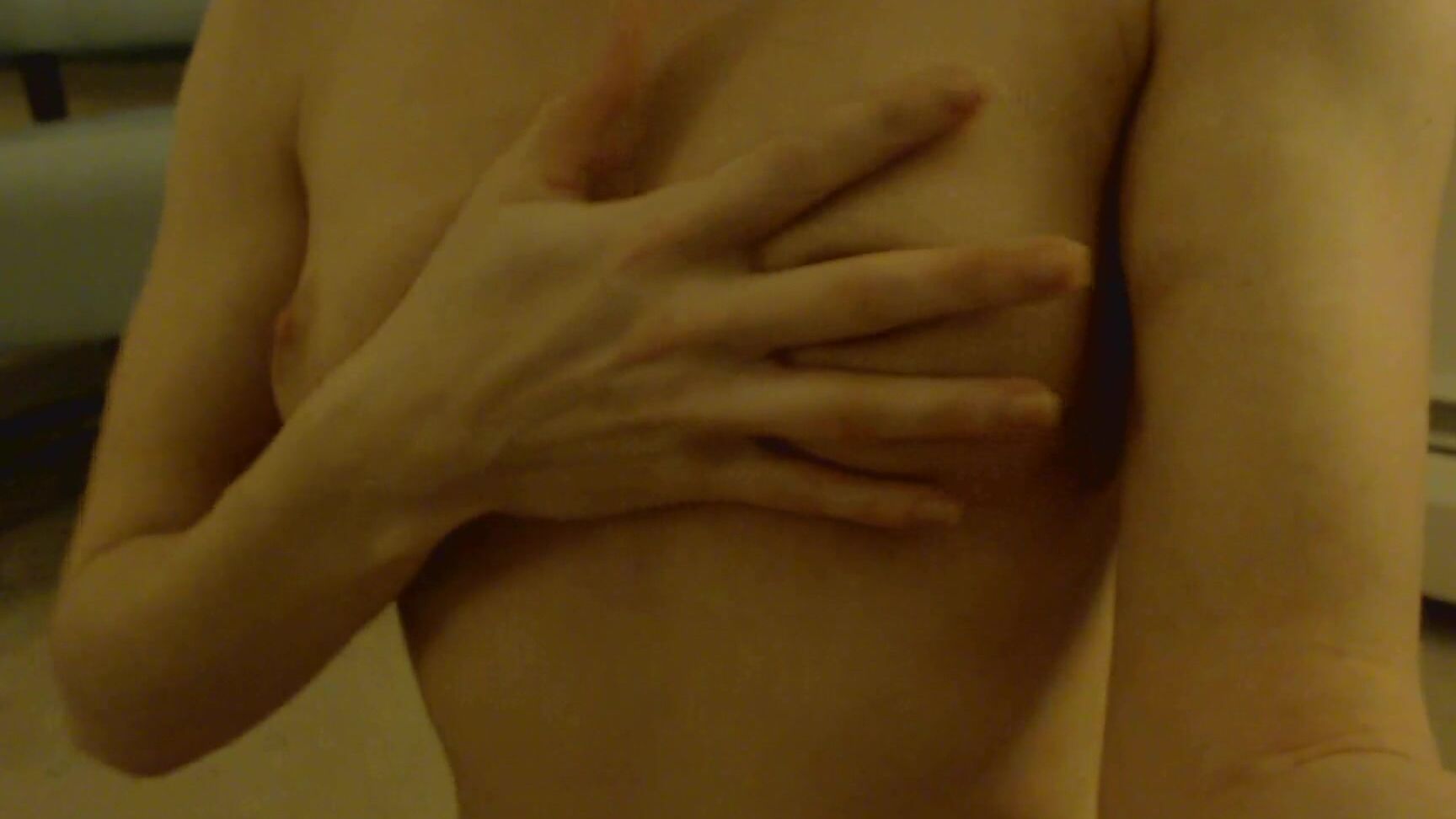 Kitty Darlingg Body Worship