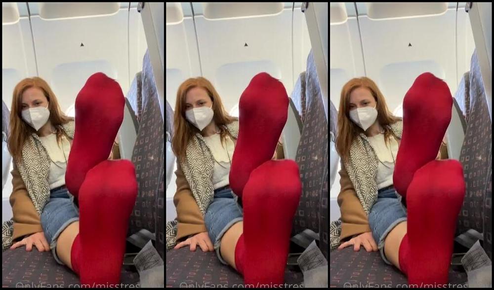 Gingeralesfeet Aka Misstressroux Onlyfans Feet At 35000 Feet