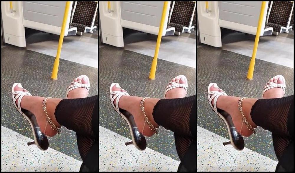 Feetbysherri Onlyfans Train Tease Ive Missed Travelling On The Trains And Teasing Fellow Commuters