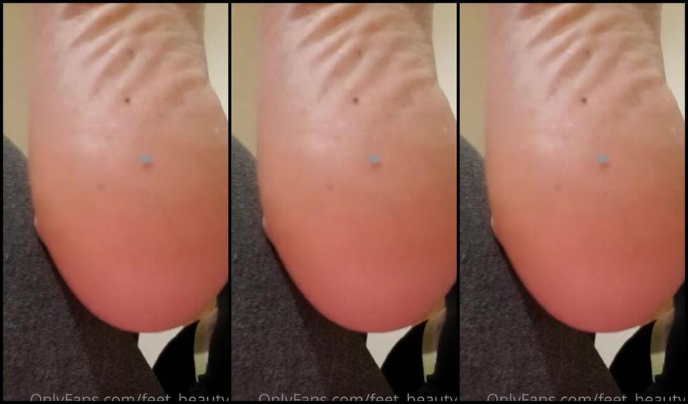 Feet Beautyx Nicknamed Feet Beautyx 11 17 2020 Onlyfans Video All This Dirt And Lint Stuck To My Feet