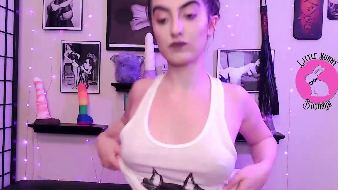 Striptease, Strip Tease, White Booty, Thong Fetish a little striptease ManyVids