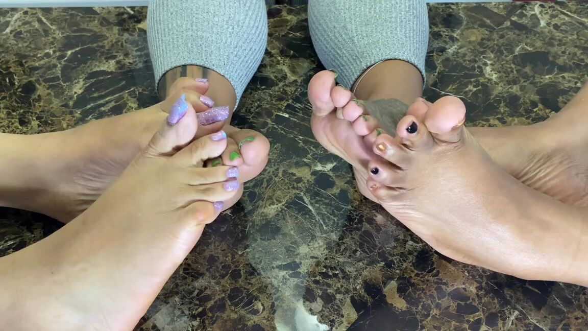 Iwantnique Onlyfans A Little Footsie Anyone Dc Amp Ryder I Miss Being This Close To Other People