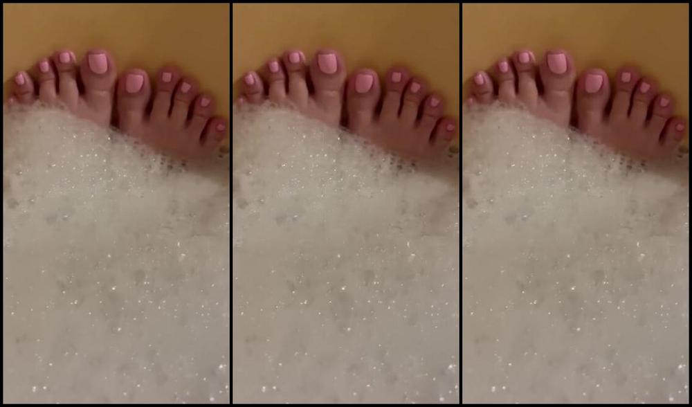 Foot Fetish Blonde Nicknamed Fetishblonde Onlyfans Video 156