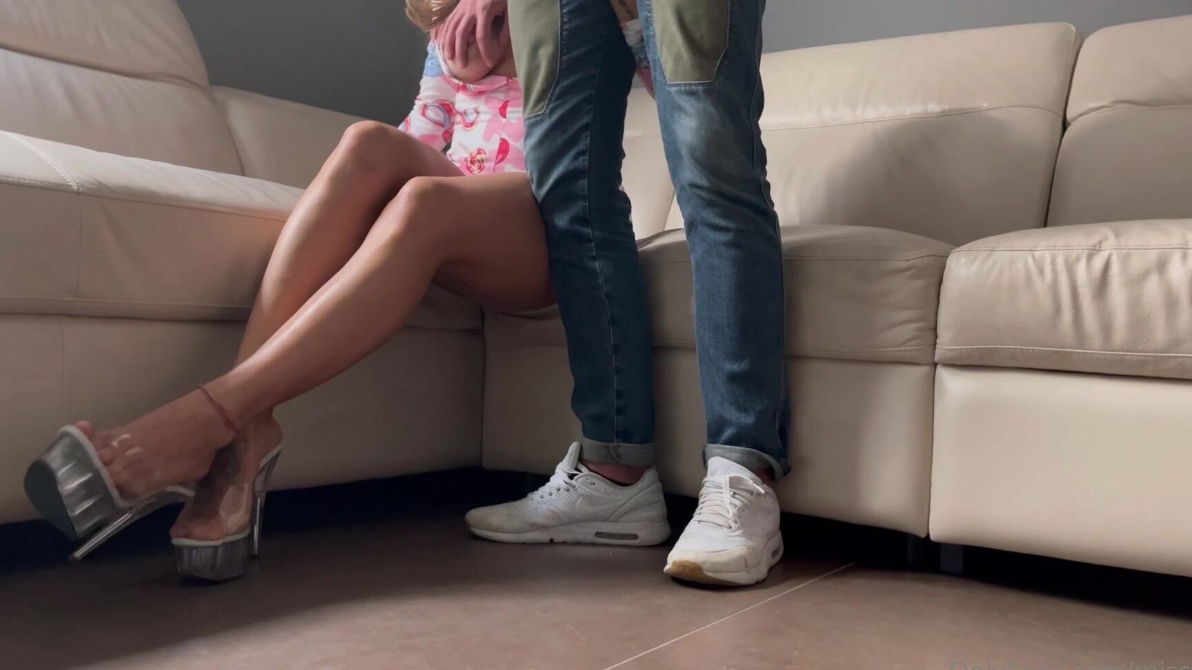 Missvibes Ogni Tanto Anche Il Mio Culetto Ha Bisogno Di Attenzioni Mi Dite Se Questo Film Vi