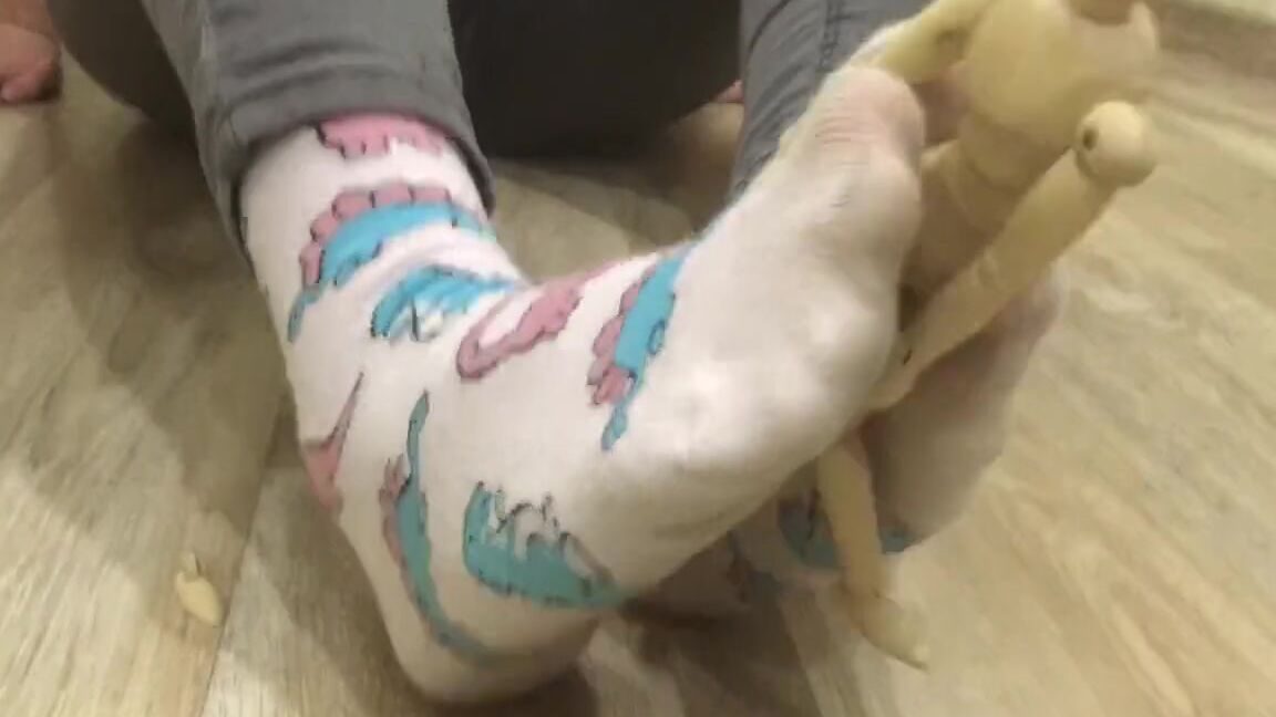 Crush Giantess Jul_GoddessJul PornHubPremium