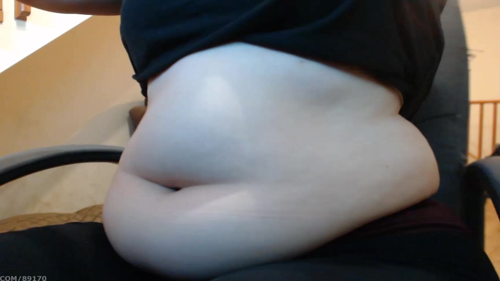 Booty U My Expanding Belly