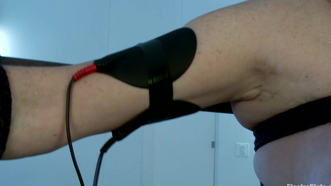 "Audrey Hollander & Gia DiMarco" Bondage, Hardcore, Lesbians, BDSM, Electric, Domination Audrey Hollander & Gia DiMarco. Warming up Audrey Hollander SiteRip