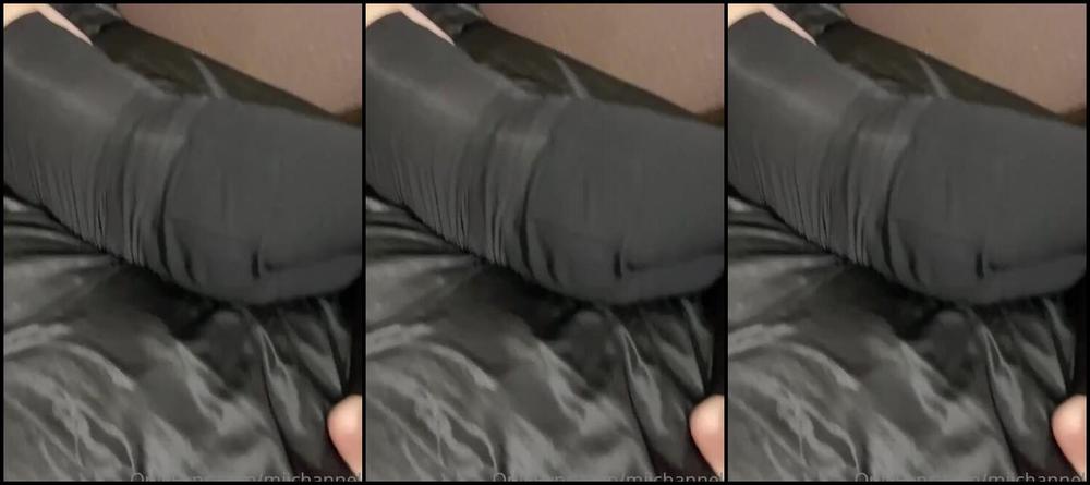 Miichannel R Nicknamed Miichannel R Onlyfans Tickle My Sleeping Sister 1